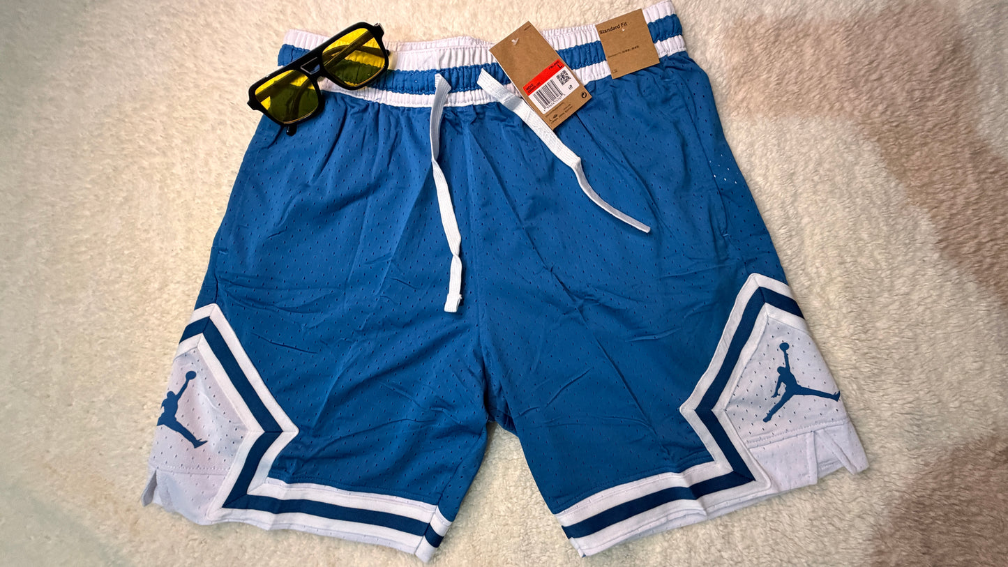 Short deportivo de hombre /premium celeste/blanco talle L